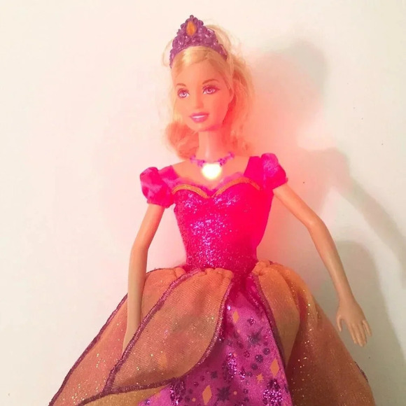 2008 Barbie and the Diamond  Castle Liana Doll Damaged - Picture 4 of 16